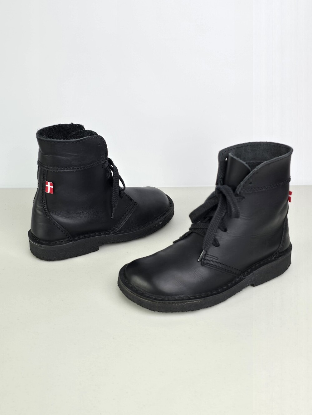 Duckfeet Faborg Black Leather Lace Up Boots Wide Toe EU 38 US 7.5-8